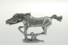 CON-H020 - Medium horse, full gallop