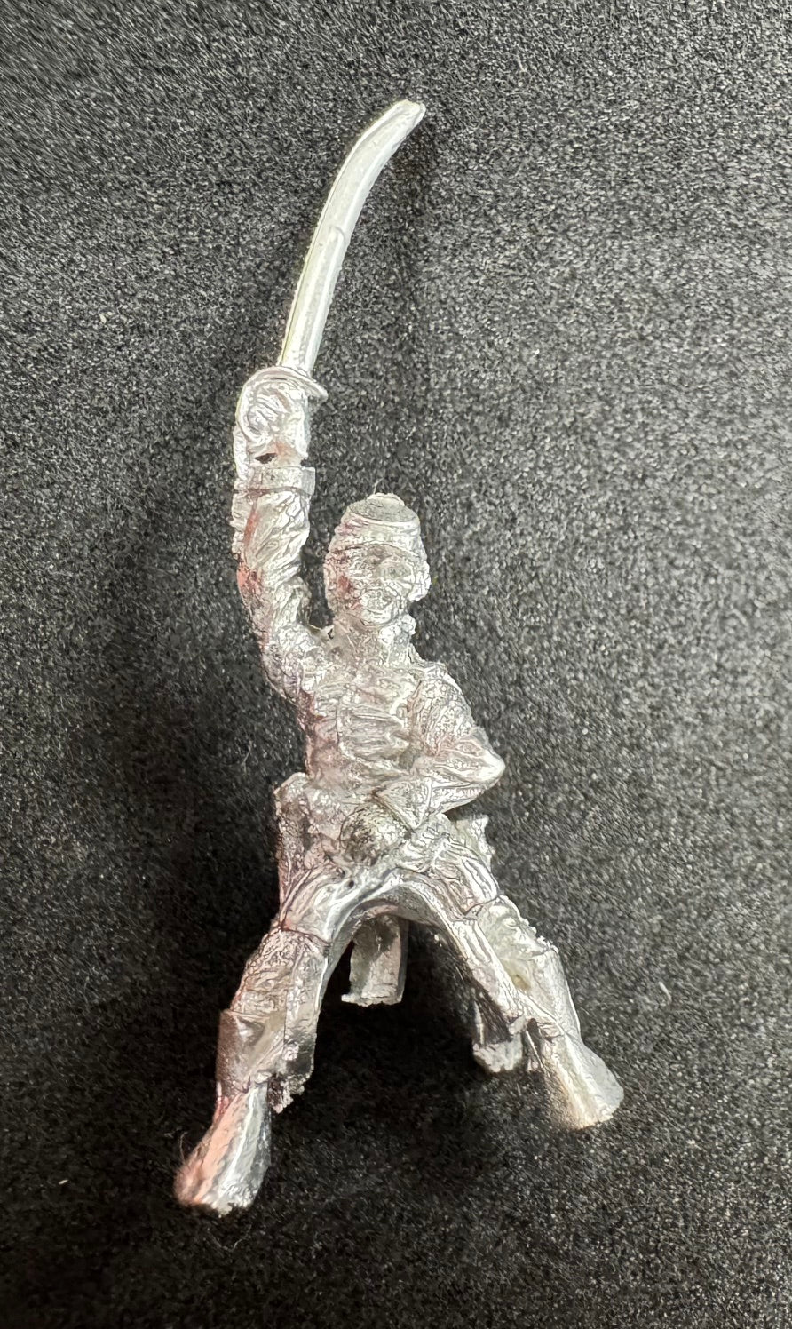 BIC-ACC002 - Officer with sword, kepi