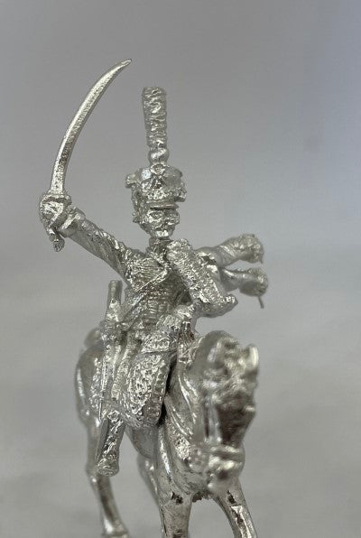 BIC-FNC025 - Hussar, corded shako charging
