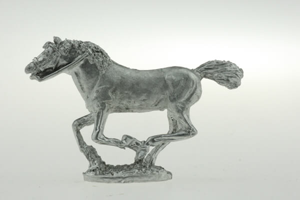 CON-H010 - Heavy horse galloping, head out