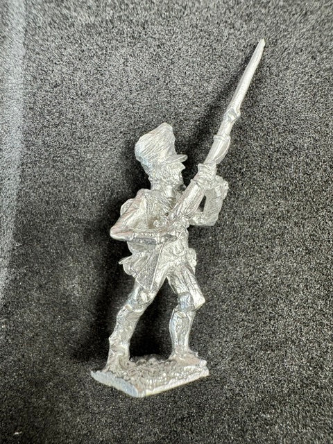 CON-P001 - Musketeer advancing
