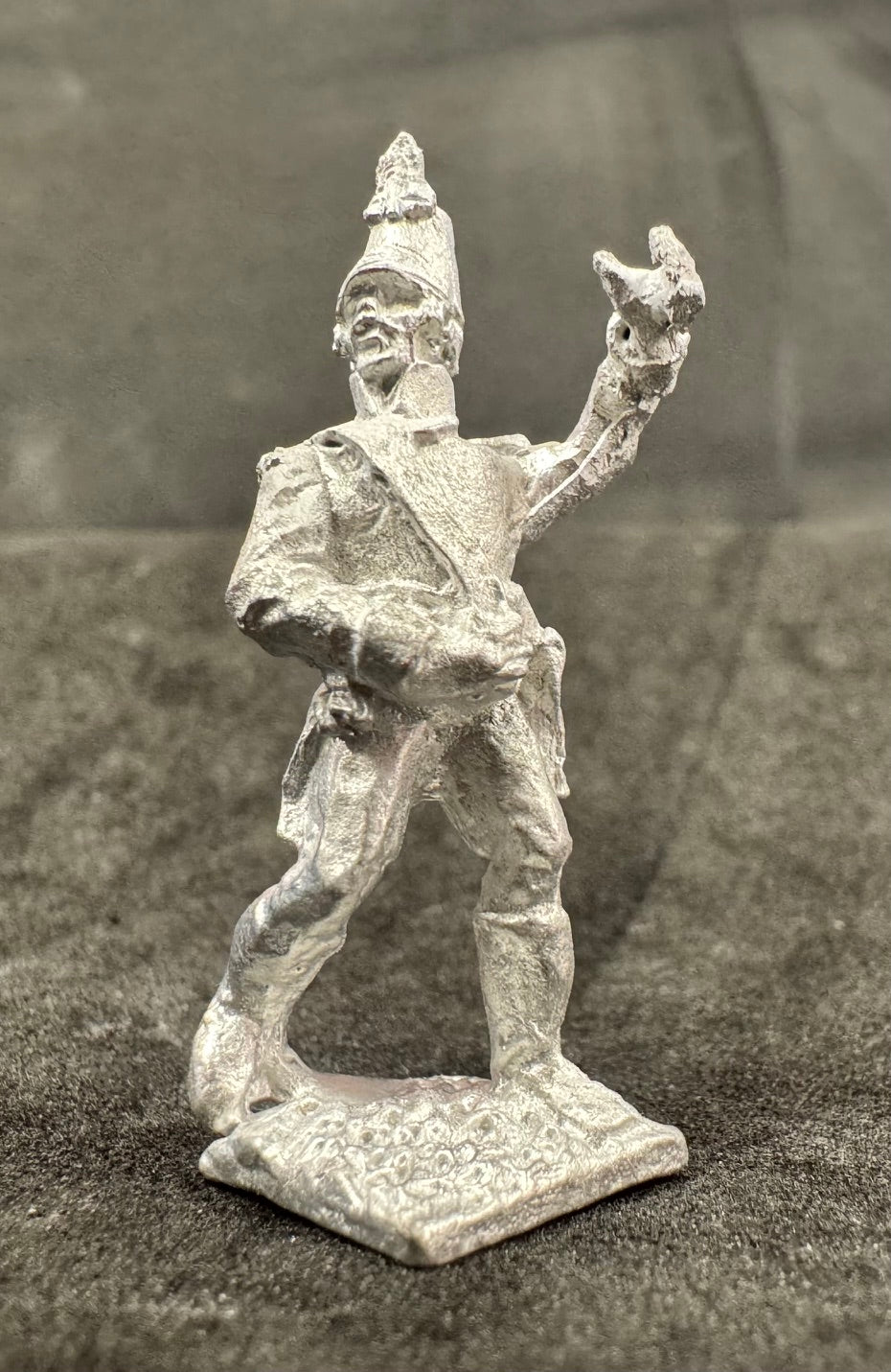 CON-PO005 - Line infantry standard bearer