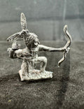 CON-PW008 - Indian kneeling with bow
