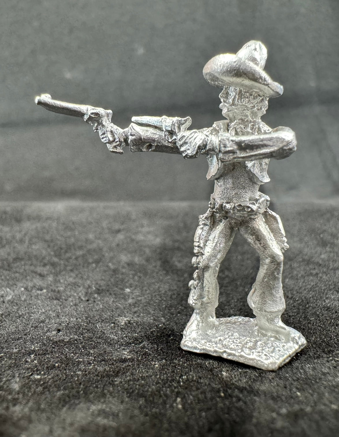 CON-PW021 - Mexican with pistol