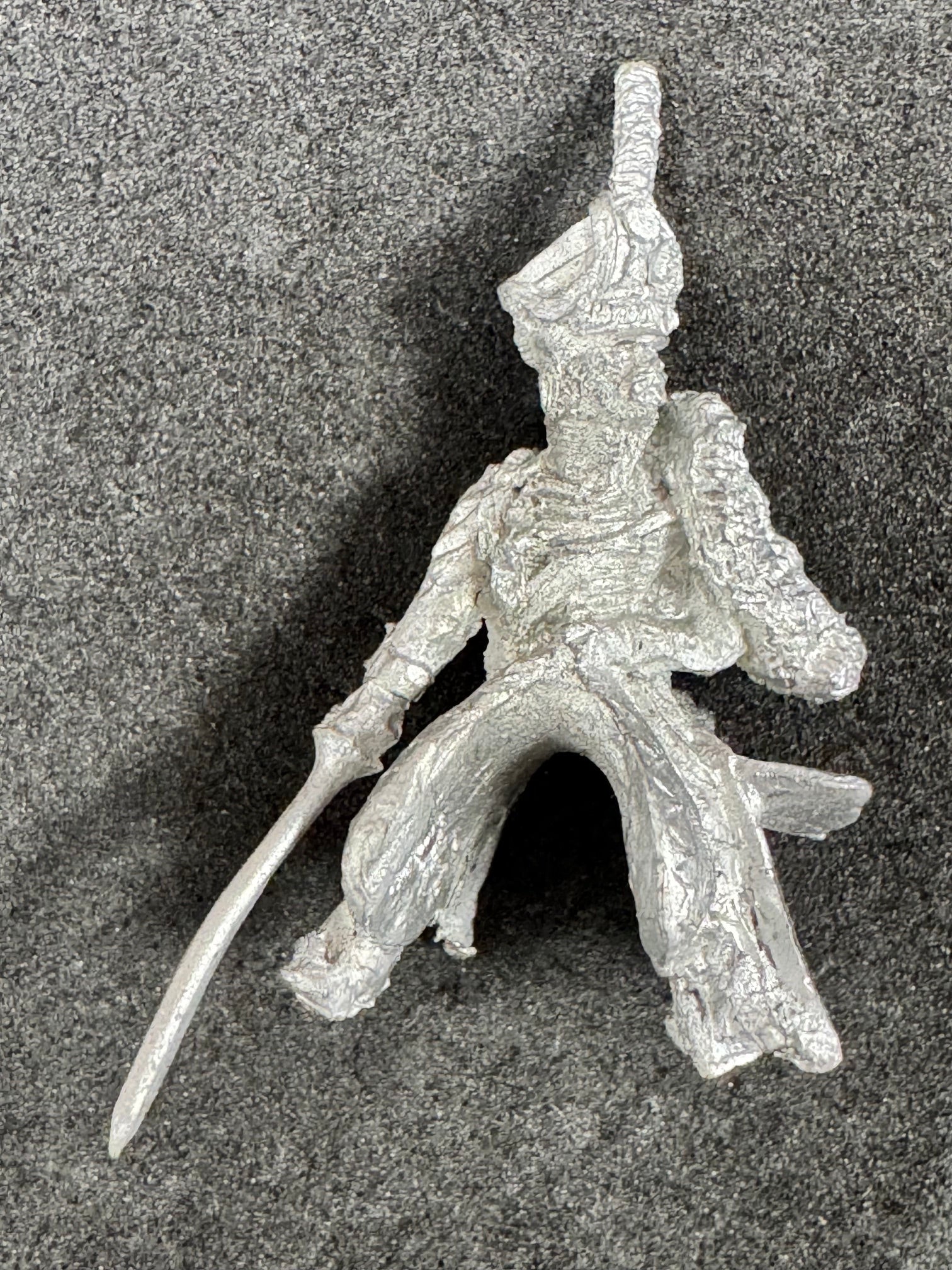 CON-R002C - Hussar Officer
