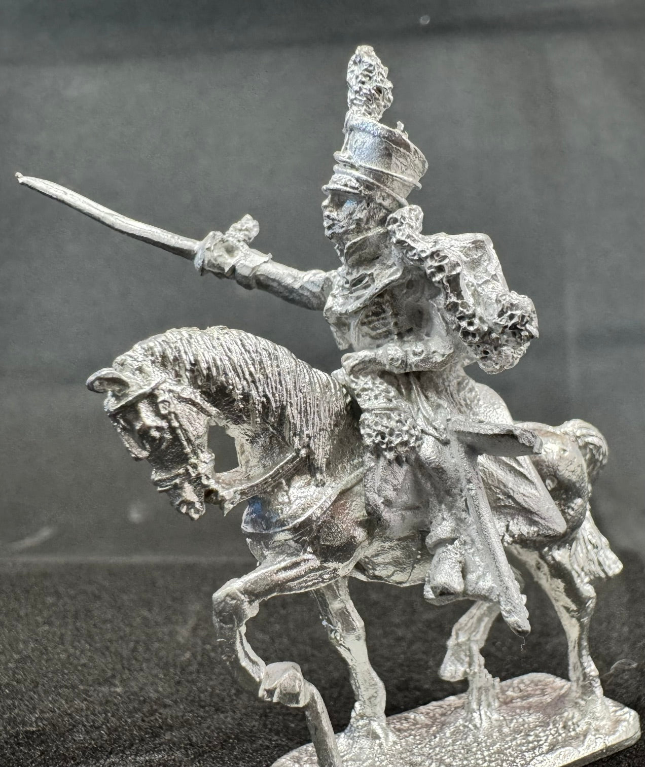 CON-B005C - Hussar Officer in shako