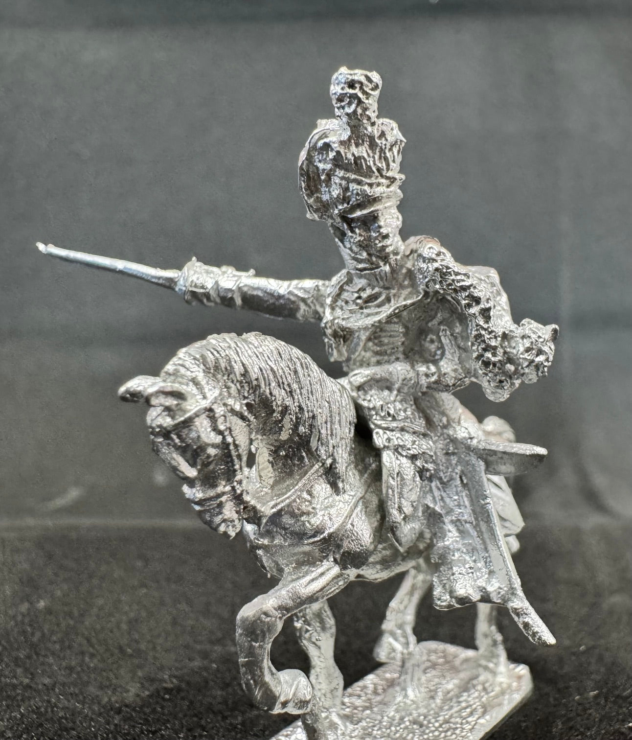 CON-B008C - KGL Hussar Officer