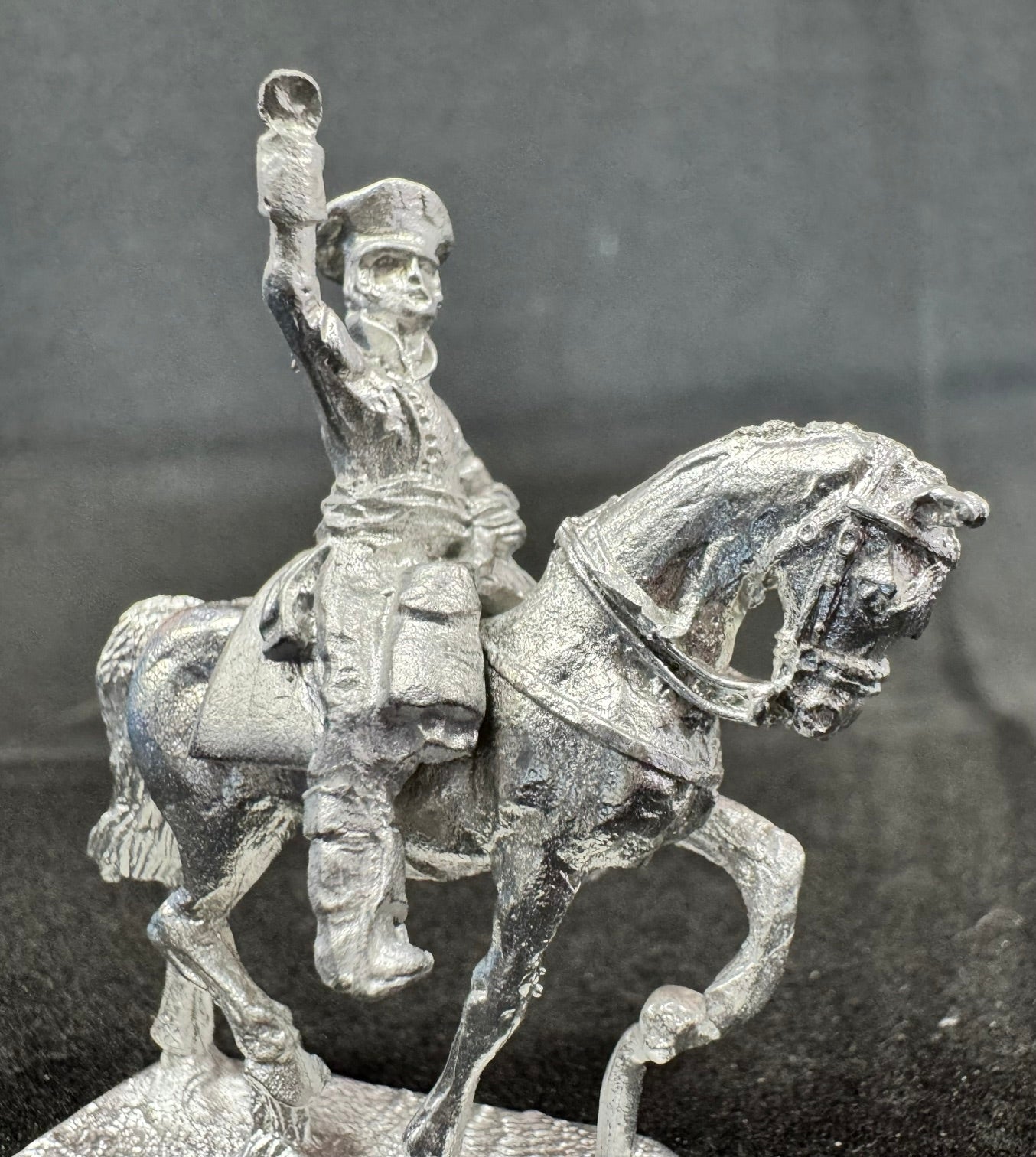 CON-B016C - Mounted Hanoverian Infantry Officer, flat cap