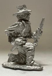 CON-AC061 - Confederate dismounted Cavalry, kneeling loading slouch hat