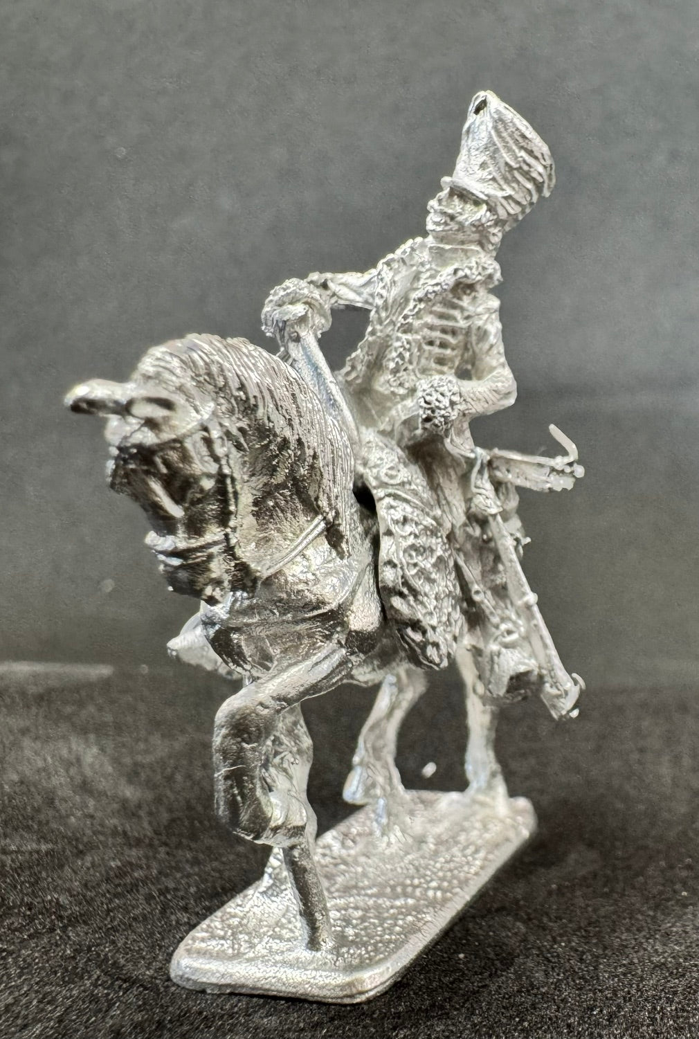 CON-P005C - Hussar Officer